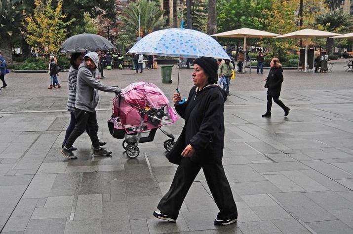Meteorólogos advierten que lluvias sorpresivas en Santiago podrían registrarse hasta fin de año