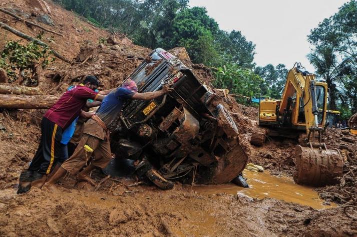Al menos 25 muertos en inundaciones y corrimientos de tierra en India