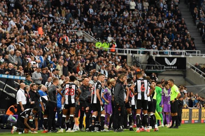Interrumpido el Newcastle-Tottenham tras sufrir un hincha un desvanecimiento