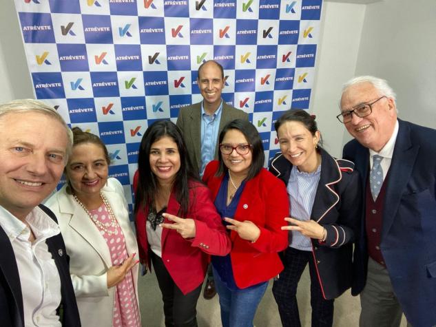 Seis convencionales de Vamos por Chile se reúnen con J. A. Kast y entregan apoyo a su candidatura