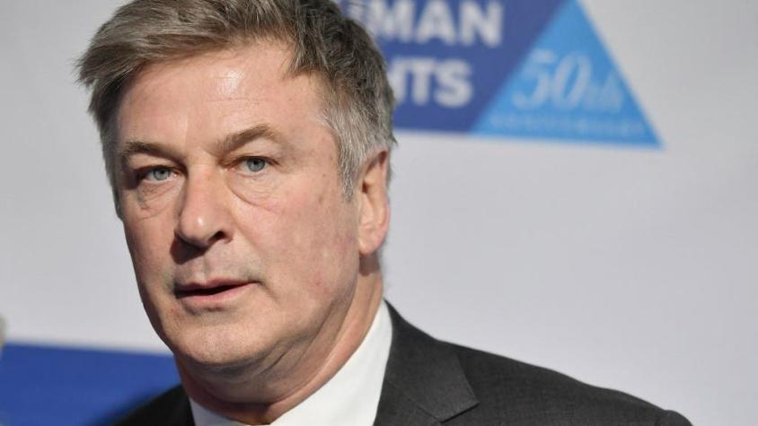 De qué se trata Rust y qué pasará con la película de Alec Baldwin donde murió una persona baleada