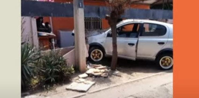 [VIDEO] Conductor chocó contra una casa en Rancagua: Atropelló a menor de un año y a su madre
