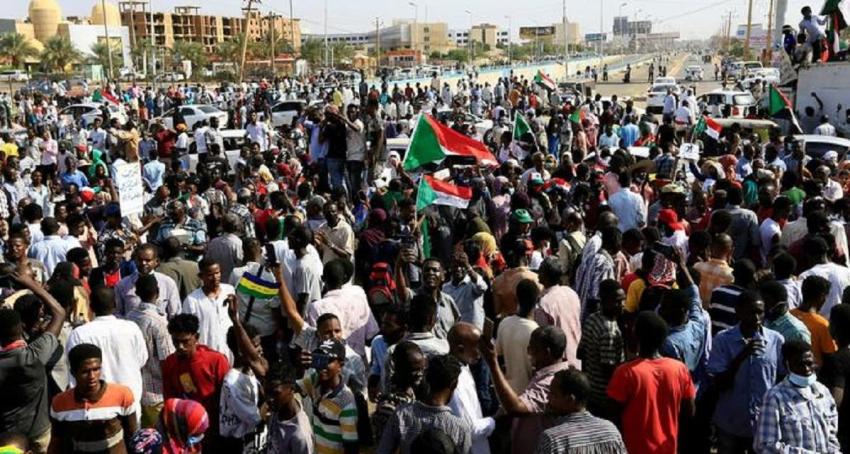 Denuncian golpe de Estado en Sudán