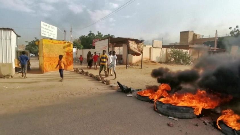 [VIDEO] Siete muertos y 140 heridos deja golpe de Estado en Sudán