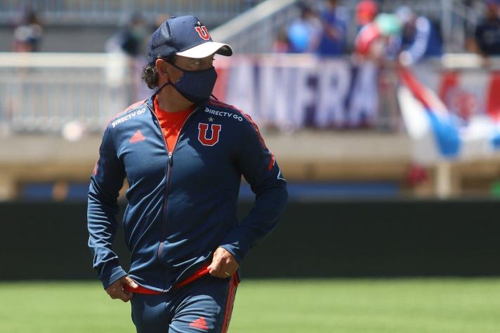 Esteban Valencia renuncia como DT de la Universidad de Chile tras derrota con Curicó