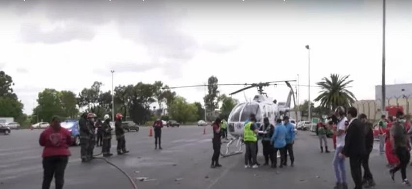 Argentina: Helicóptero fue chocado por camión mientras asistía a un accidente en una autopista