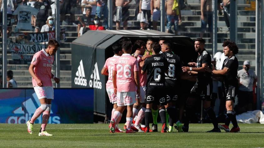 Seremi de Salud envía a cuarentena a 19 jugadores de Colo Colo y 11 de Universidad Católica