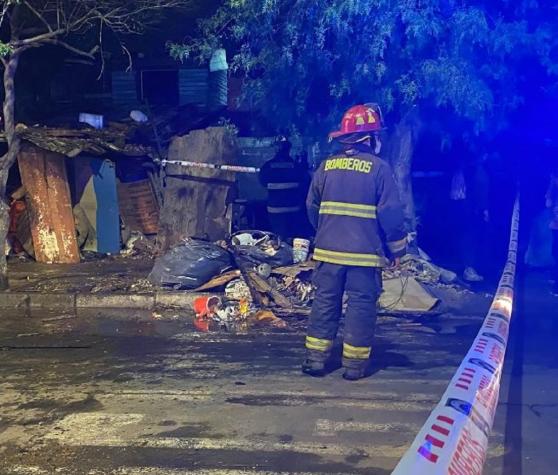 Dos fallecidos y tres lesionados tras incendio en Pedro Aguirre Cerda