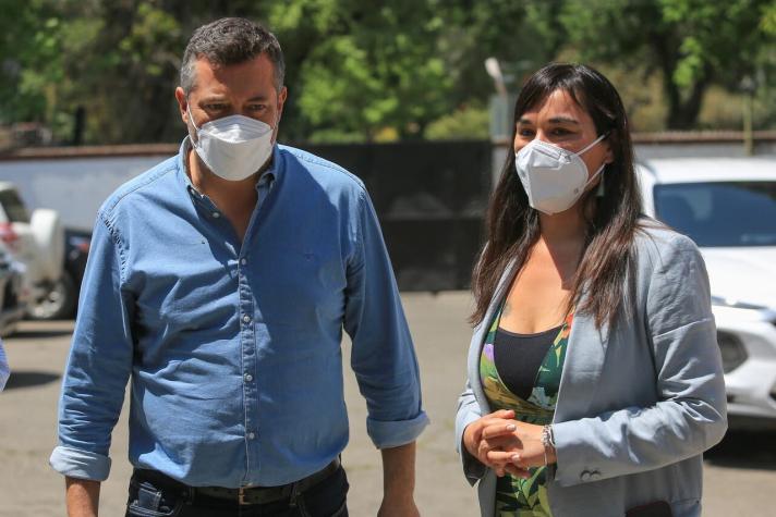 "Tender puentes y no zanjas": El llamado de Sichel e Izkia Siches tras reunión del Colegio Médico