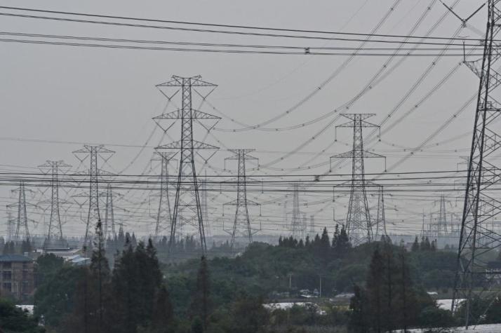 Decae actividad en fábricas de China por dificultades energéticas