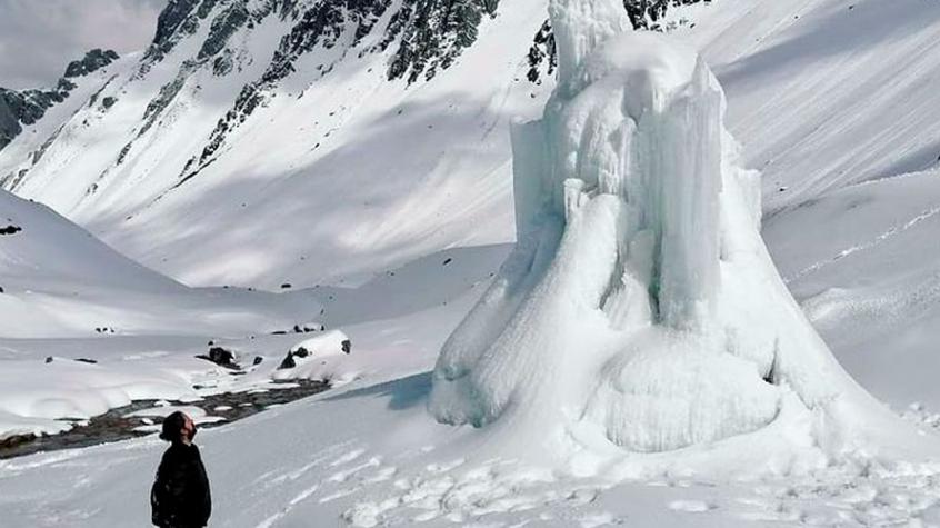 Chilenos crean glaciares artificiales en el Cajón del Maipo para combatir el cambio climático