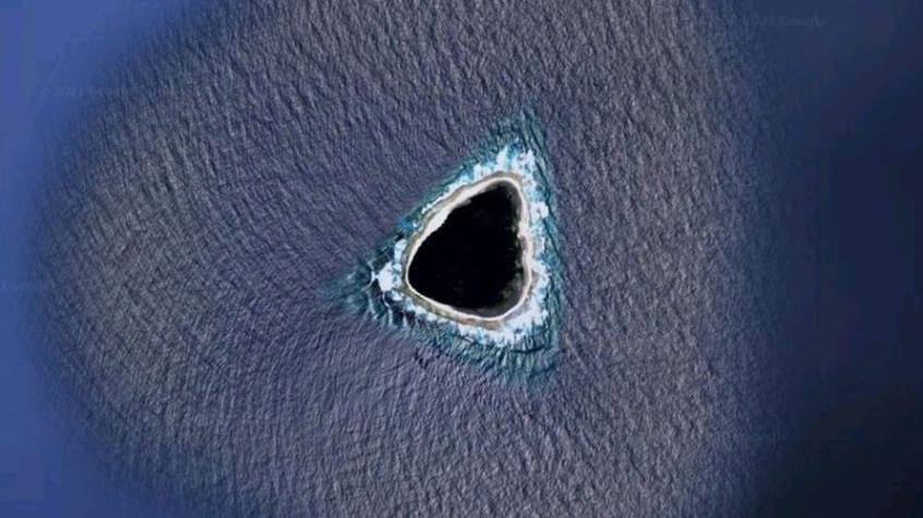 Descubren un “agujero negro” en el océano Pacífico gracias a Google Maps