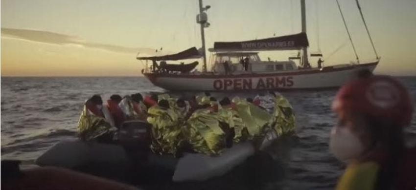 [VIDEO] Juicio por cerrar puertos a barco de rescate de inmigrantes
