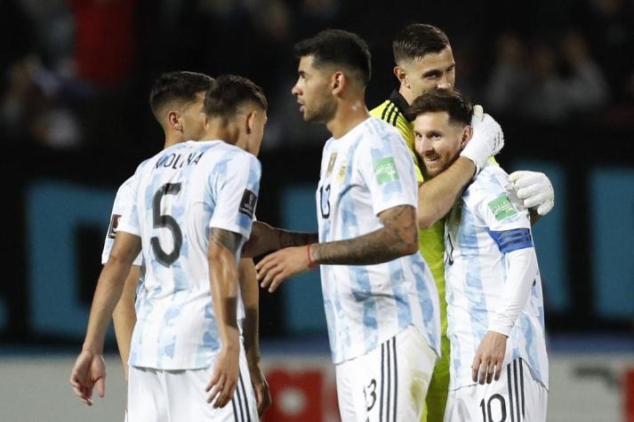 Argentina vence a Uruguay en Montevideo y le dio una ayuda a la Roja en Clasificatorias