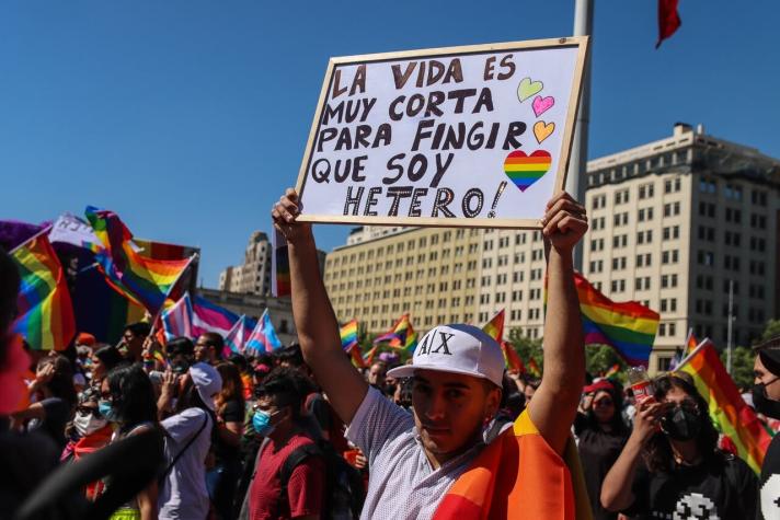 [FOTOS] Realizan masiva marcha del Orgullo LGBTQ+ con llamado a la igualdad