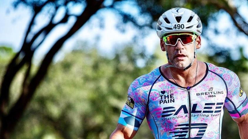 Cristián de la Fuente revela las heridas que sufrió en sus pies tras competir en un triatlón