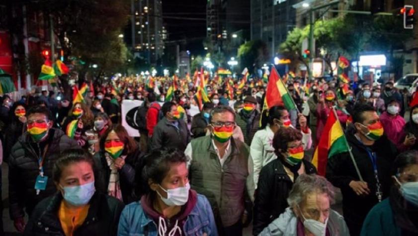 Oposición de Bolivia aumenta sus demandas en protestas contra el gobierno