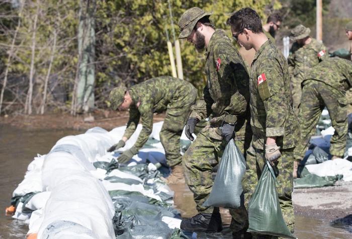Canadá despliega ejército y decreta emergencia ante inundaciones en costa del Pacífico