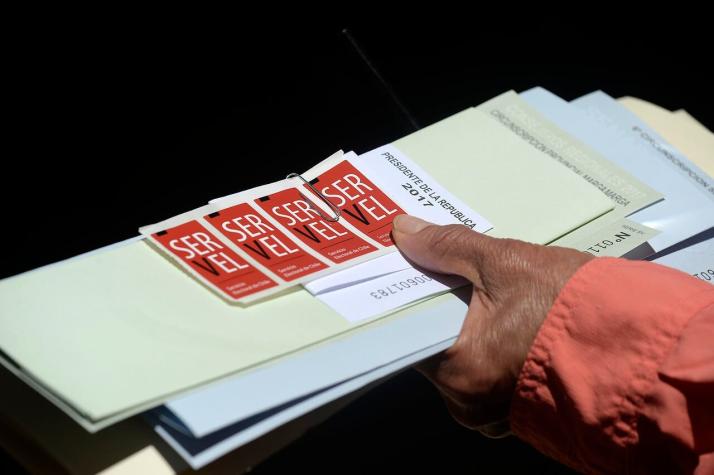 Servel hace llamado a "no difundir noticias falsas" en inicio de elecciones en territorio chileno