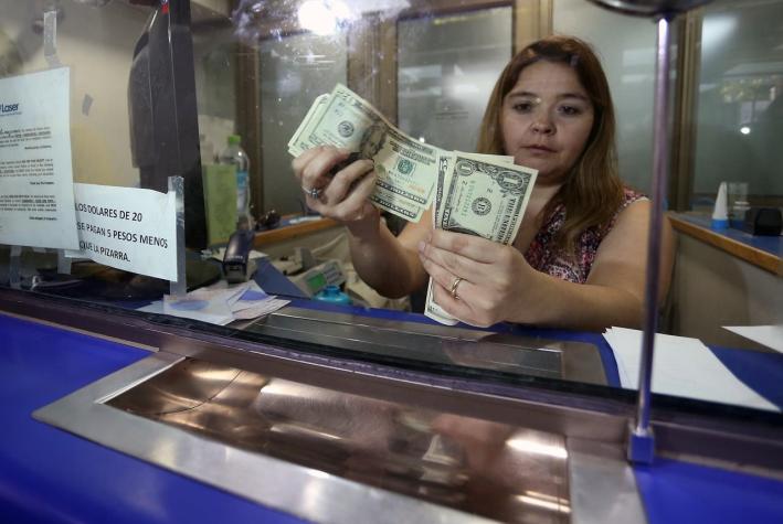 El dólar reacciona a las elecciones y cae más de $ 30 en la apertura