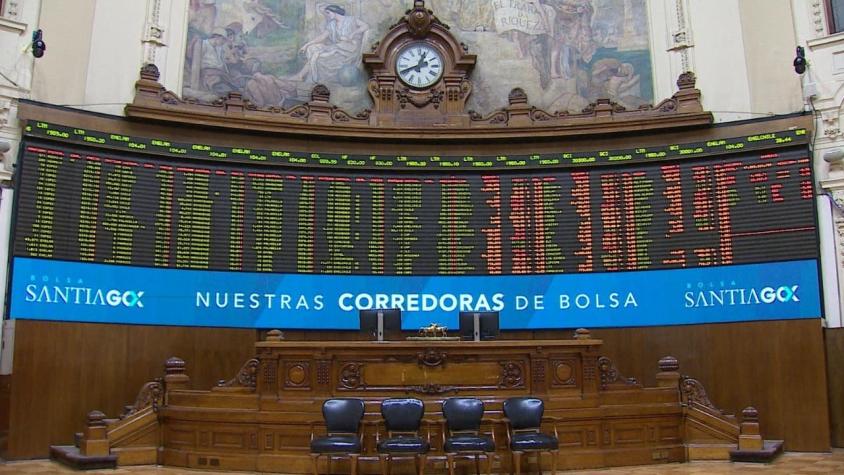 [VIDEO] Bolsa salta casi un 10% tras resultados de las elecciones