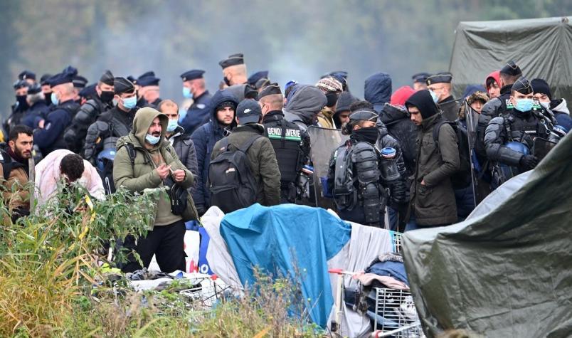 Francia desmantela red de tráfico de migrantes hacia Reino Unido