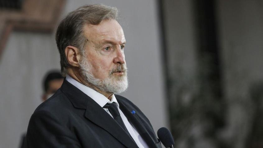 Argentina mantiene a Rafael Bielsa como embajador en Chile pero le piden "prudencia"