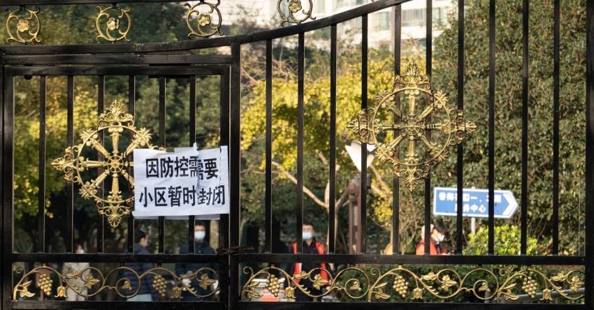 Vuelos cancelados y escuelas cerradas por tres casos de covid en Shanghái