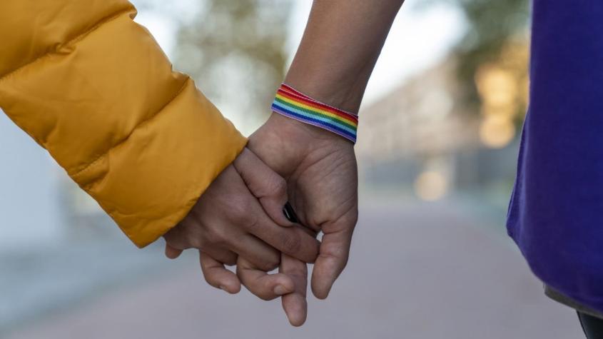 82,8% de las parejas del mismo sexo tiene planeado casarse en Chile cuando se apruebe la ley