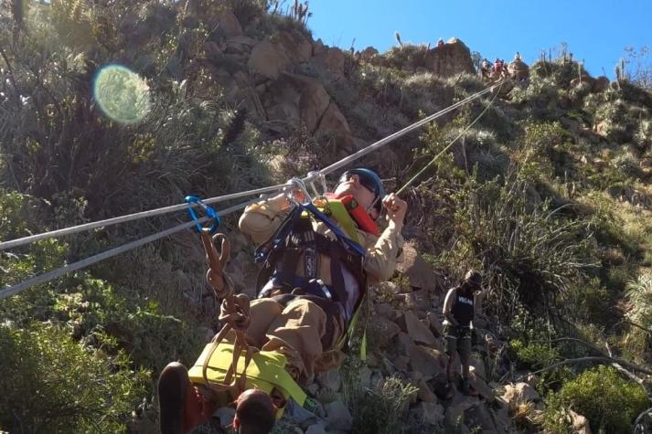 Cristian al cerro Manquehue: La hazaña de un joven con discapacidad que alcanzó la cima de Santiago