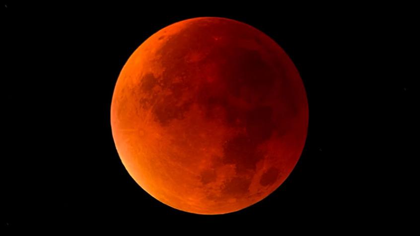 El eclipse lunar más largo del siglo: día, hora y desde donde se podrá ver en Chile