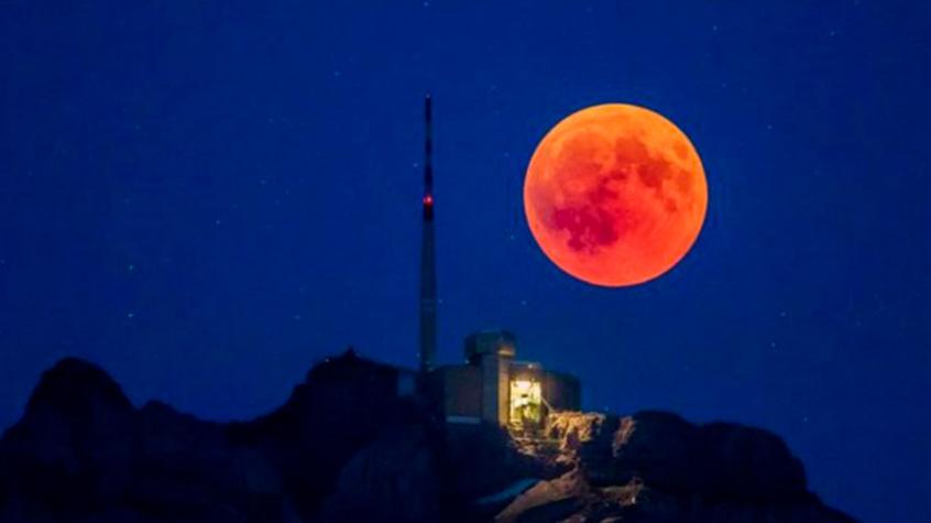 Eclipse parcial de Luna: ¿Por qué el satélite se verá de color rojo?