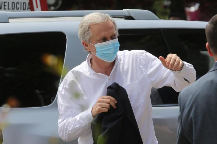 Kast critica a Boric y acusa cambio de discurso: "Me sorprende (...) cada vez se parece más a mí" Kast critica a Boric y acusa cambio de discurso: "Me sorprende (...) cada vez se parece más a mí"