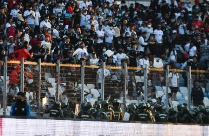 Barristas de Colo Colo destrozaron estadio "Calvo y Bascuñán" tras derrota con Antofagasta