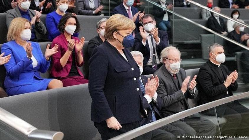 [VIDEO] Larga ovación a Angela Merkel en el Parlamento alemán
