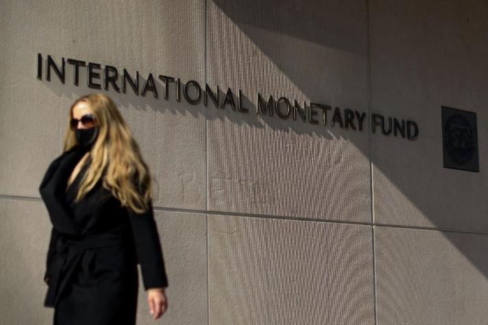 FMI critica retiros de ahorros previsionales y llama a tomar acciones para "estabilizar el sistema"