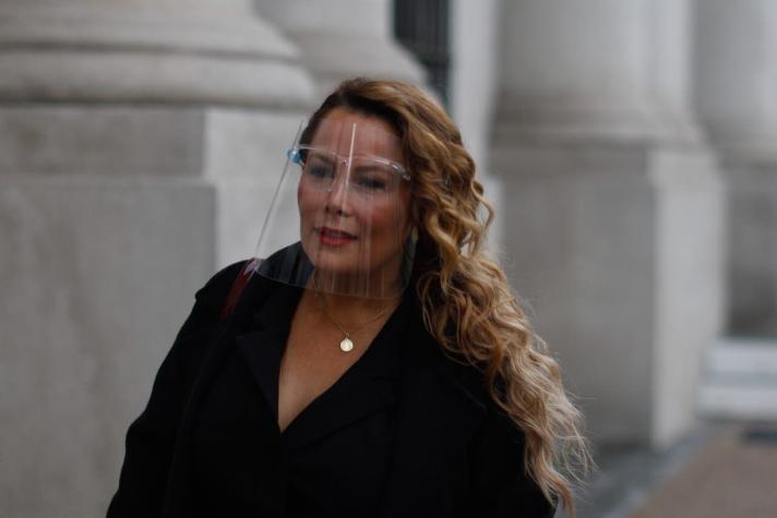Declaran admisible querella contra Cathy Barriga por fraude al fisco