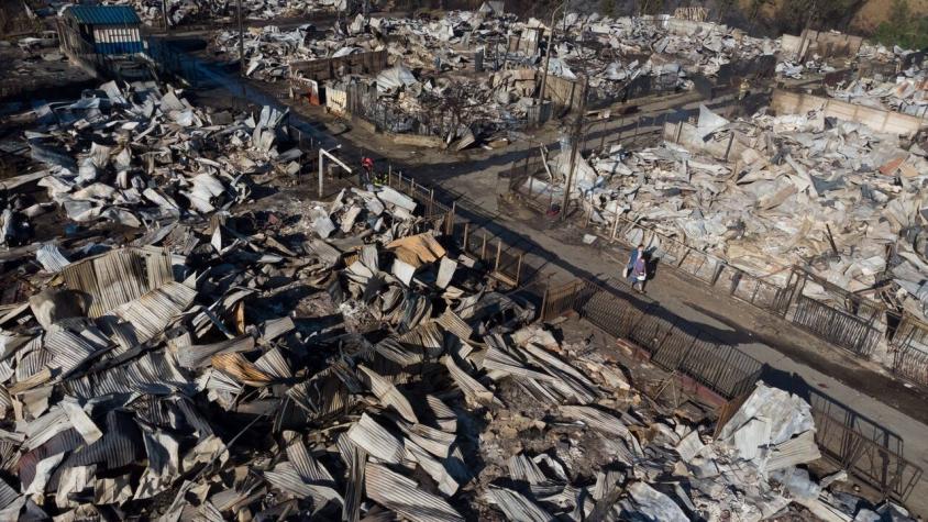 [FOTOS] El día después del incendio: Así amaneció Castro tras la destrucción de 140 casas