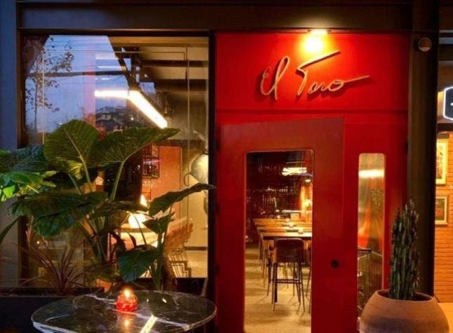 Polémica en redes sociales por apoyo de dueño del restaurante El Toro a José Antonio Kast