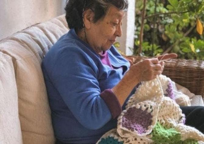 [VIDEO] Hebra con sentido: Abuela tejedora emprendió a sus 80 años