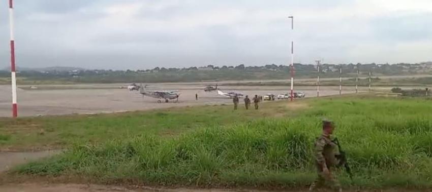 Dos policías muertos deja explosión al interior de aeropuerto en Colombia