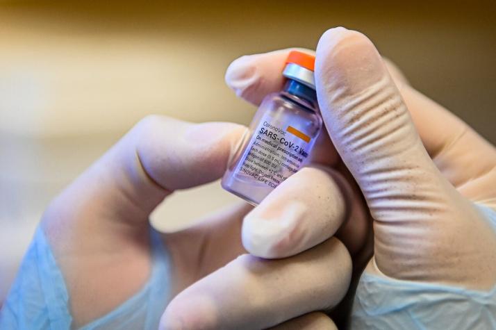 Paris por cuarta dosis contra el COVID-19: "Esperamos empezar a vacunar en febrero"