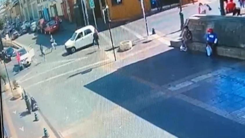 [VIDEO] Coquimbo: Asaltan a chofer y luego transeúntes le roban dinero