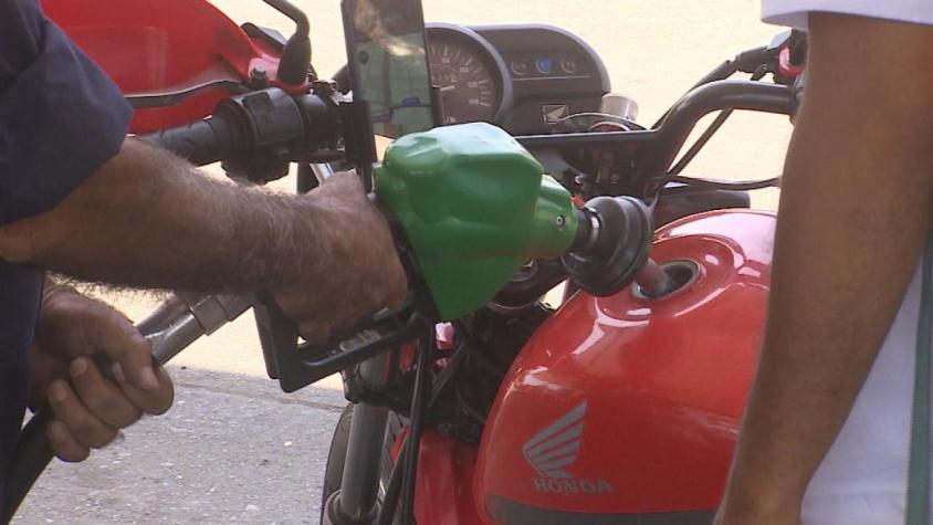 [VIDEO] ¿Seguirá las próximas semanas? Gobierno interviene y atenúa alza de las bencinas