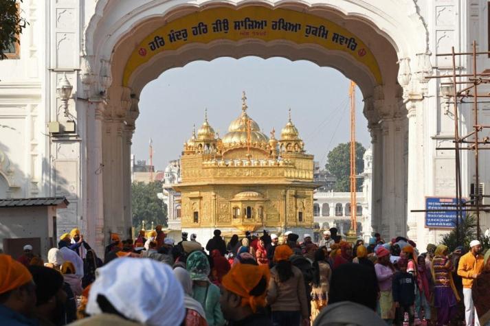 Un hombre es asesinado a golpes en India tras intentar profanar templo sij en India