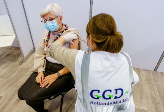 La Unión Europea recibirá 20 millones de dosis de vacuna extra contra Ómicron