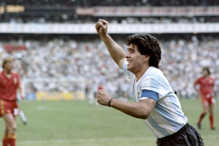 Extienden subasta internacional de bienes de Diego Maradona