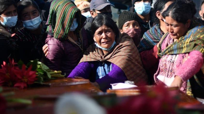Las escenas de dolor tras la masacre que dejó 13 muertes de Guatemala