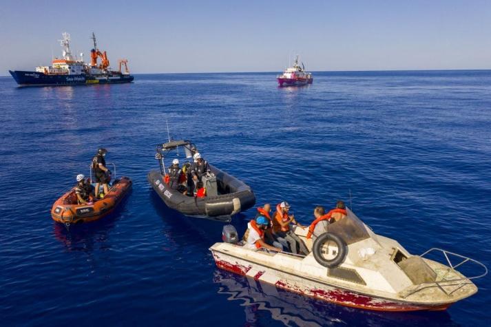 Encuentra los cuerpos sin vida de 28 migrantes en el mar cercano a las costas de Libia