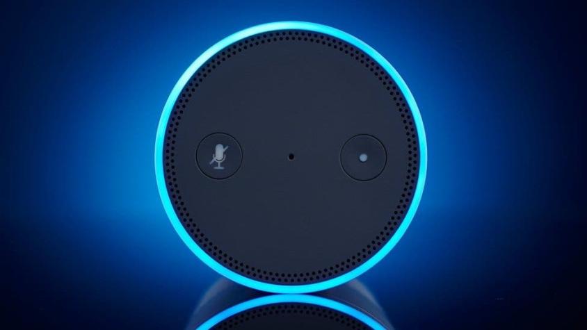 El peligroso reto que Alexa lanzó a una niña de 10 años e hizo a Amazon cambiar su configuración